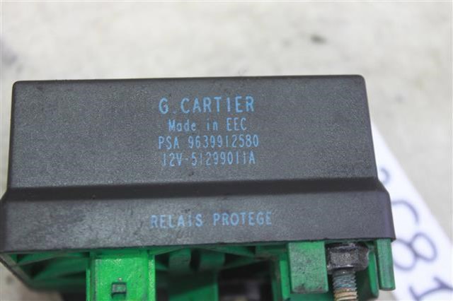 5610142050 TOYOTA Стекло лобовое  купить в Львов