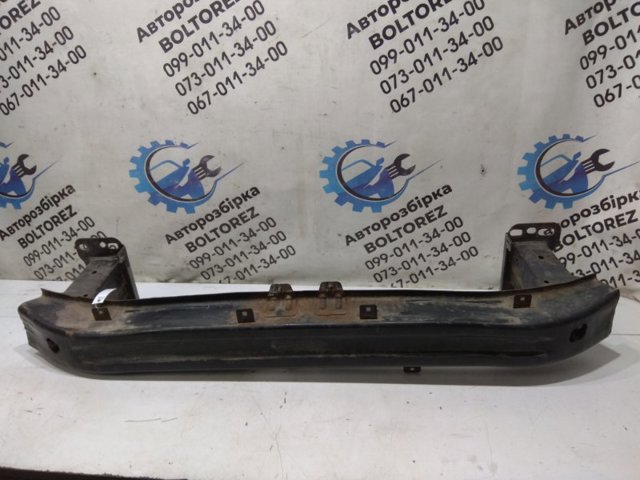 Усилитель переднего бампера  561807109B VAG