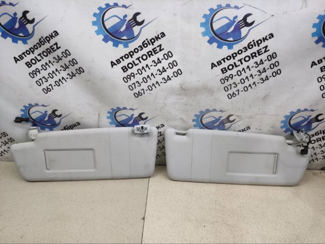 Козырьки 561857551A VAG