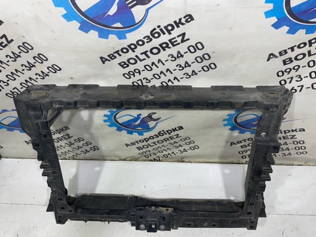 56D805588E Рамка радиатора купить Ирпень