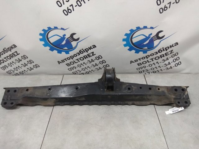 TOYOTA 5710442061 Балка радиатора нижняя в наличии Днепр
