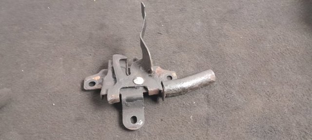 Замок крышки капота 57310SG010 SUBARU