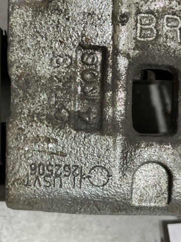 582303E600 HYUNDAI Суппорт задний правый купить в Украина