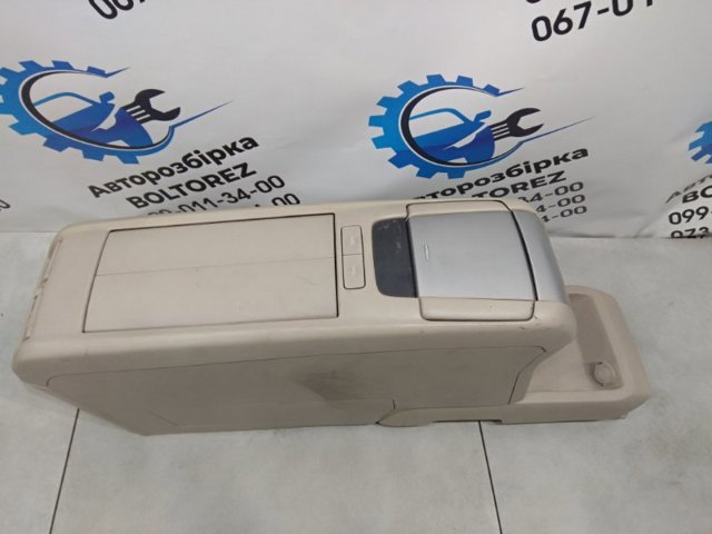 TOYOTA 5881048170A0 Консоль панели управления центральная в наличии Тернополь