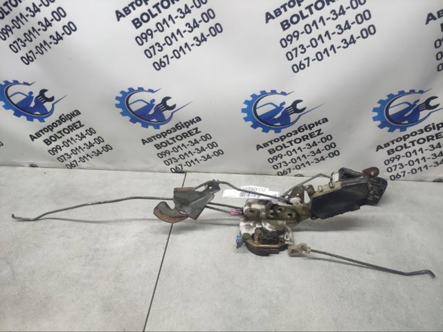 Дверной замок передний правый 62318FC200 SUBARU
