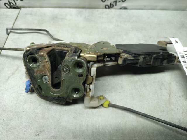 62318FC210 SUBARU Замок двери передней левой купить в Николаев