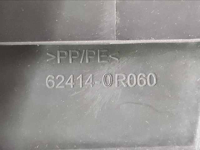 TOYOTA 624140R060C0 в наличии Киев
