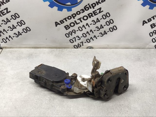 Замок задней левой двери 63318FC110 SUBARU