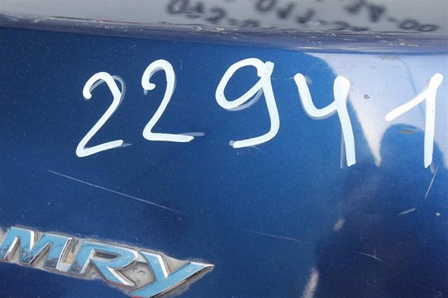Крышка багажника 6440133401 TOYOTA