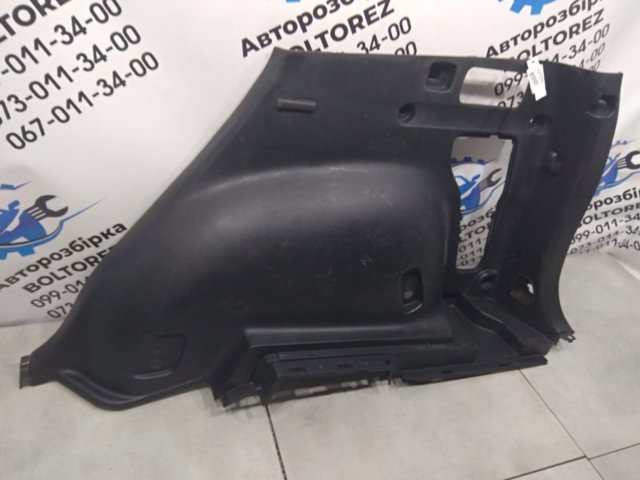 TOYOTA 6473042070B0 Облицовка багажного отсека правая в наличии Украина