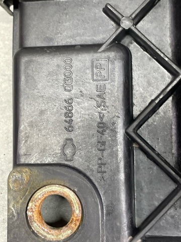 Подставка аккумулятора (АКБ) 64866CG000 NISSAN