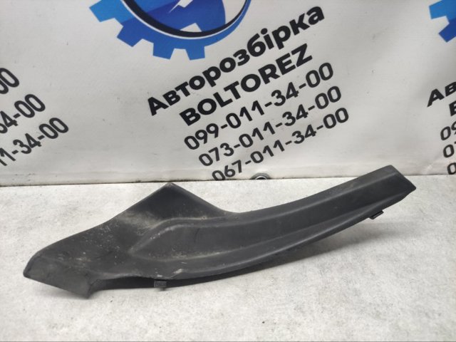 Накладка переднего левого крыла 66895JG000 NISSAN