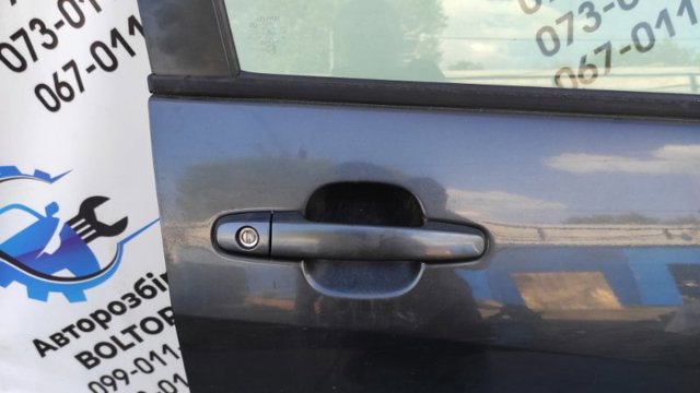 Пассажирская передняя дверь 6700142080 TOYOTA