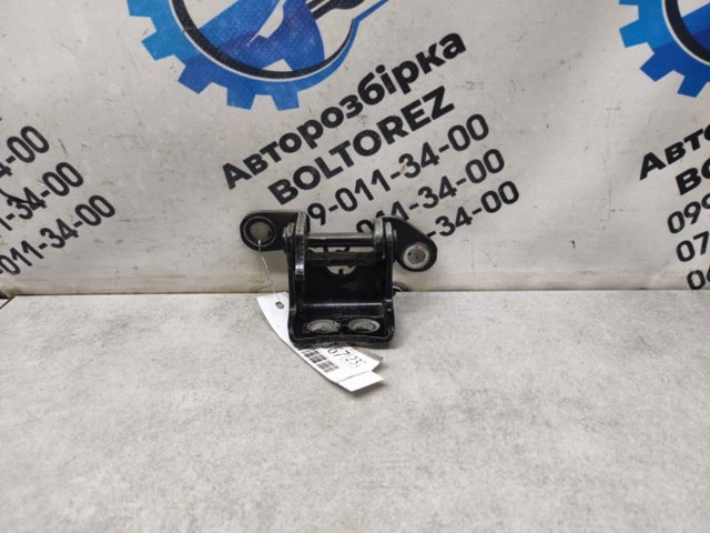 67910SWWE01ZZ HONDA Петля двери задней правой купить в Павлоград
