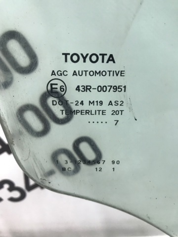 TOYOTA 6810102230 Стекло двери передней правой в наличии Тернополь