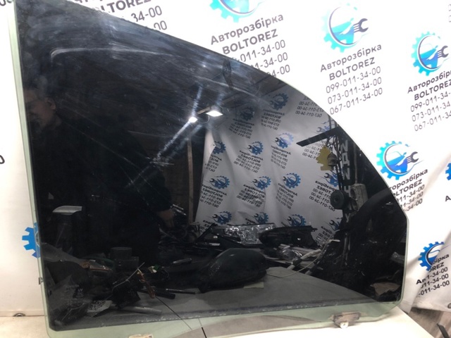 Стекло передней двери, правой 6810160560 TOYOTA