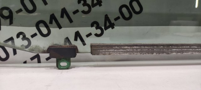 Стекло передней двери, левой 6810248070 TOYOTA