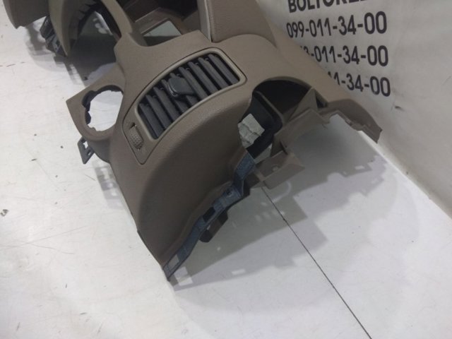 NISSAN 68106EB400 в наличии Чернигов