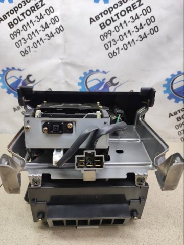 NISSAN 68108EQ400 в наличии Ирпень