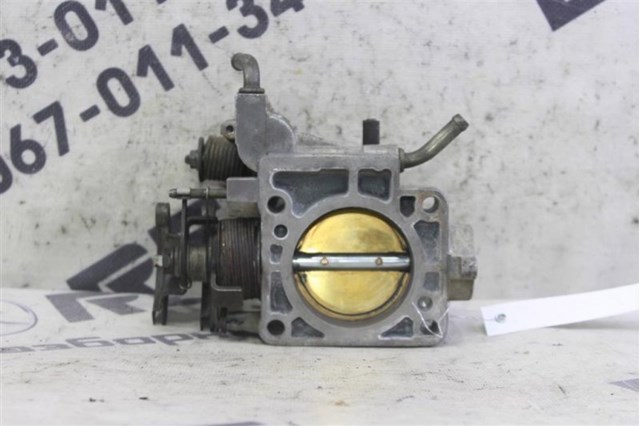 6810967 VOLVO Ограничитель задней двери купить в Ровно