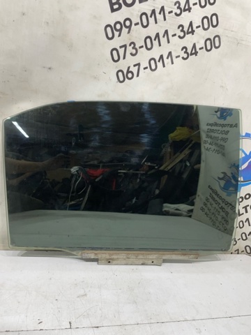 Окно задней двери 6811333150 TOYOTA