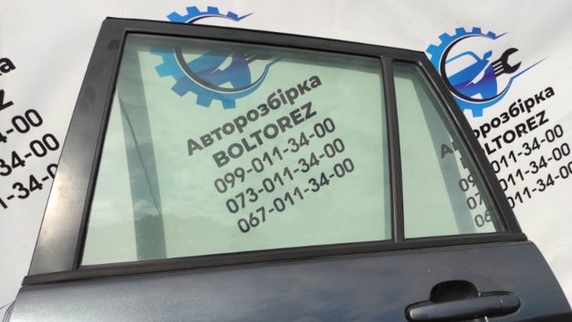 Стекло-форточка двери, задней, левой 6812442080 TOYOTA