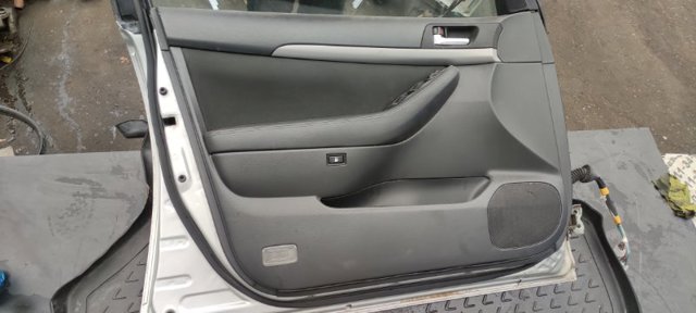 Ограничитель открывания двери, передний 6861005040 TOYOTA