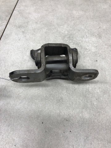 6874033020 TOYOTA Петля двери передней левой купить в Ужгород