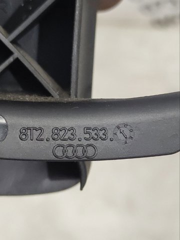 687700H010 TOYOTA Петля двери задней правой купить в Украина
