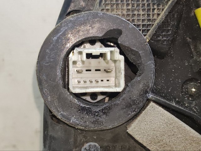 6904033232 TOYOTA Замок водительской двери купить в Украина