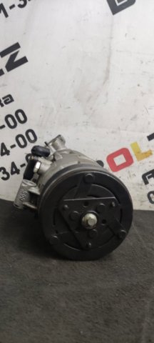 Компрессор кондиционера 6908660 BMW