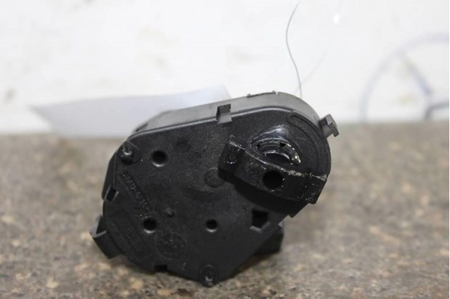 69179449 BMW купить в Черновцы