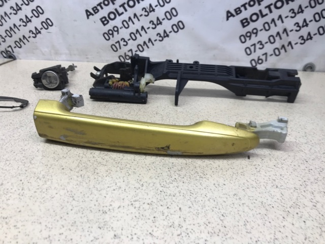 TOYOTA 6920128010 Держатель наружной ручки двери передней правой в наличии Полтава
