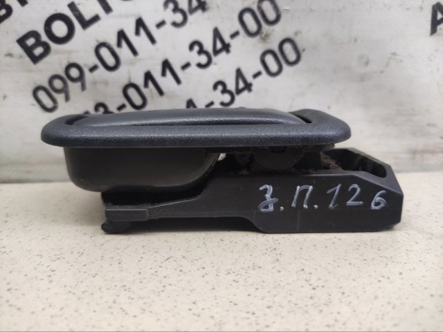 Ручка сдвижнойдвери внутренняя правая 6920530150B6 TOYOTA