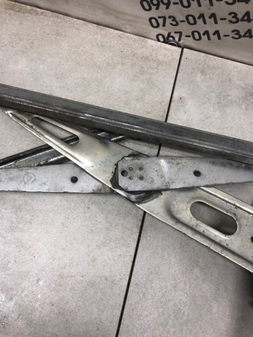 TOYOTA 6980230260 Стеклоподъемник передней левой двери в наличии Кривой Рог