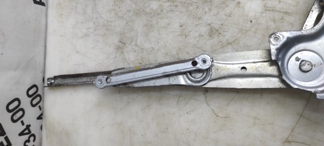 Механизм стеклоподъемника водительской двери 6980233050 TOYOTA