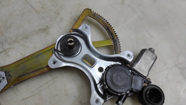 TOYOTA 6980242050 Стеклоподъемник передней левой двери в наличии Полтава