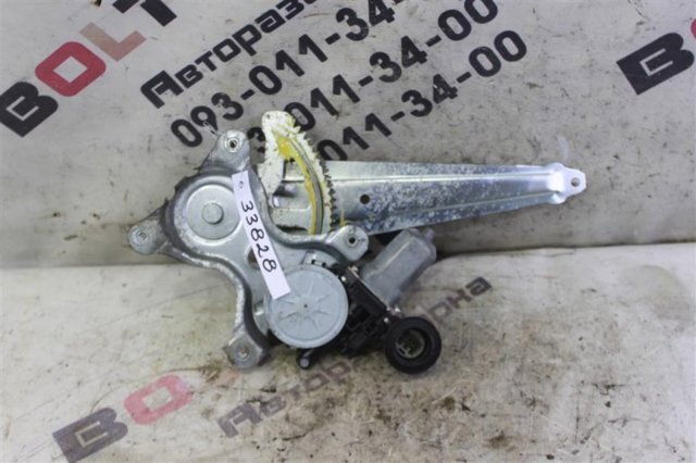 Стеклоподъемник задней правой двери 6980306140 TOYOTA