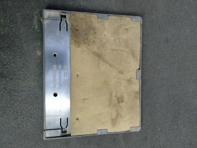 701971825 VAG
