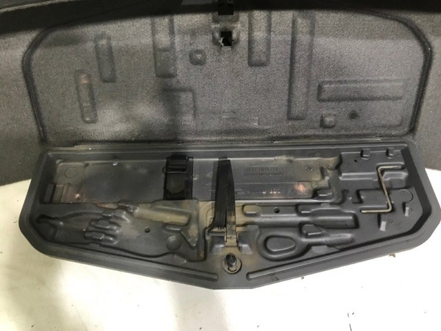 711111806810 BMW купить в Кривой Рог