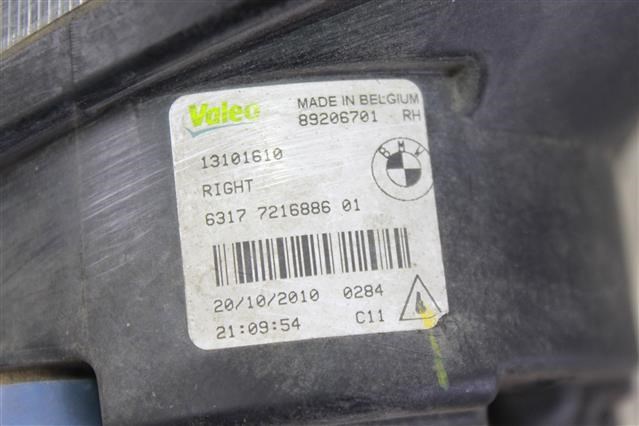 BMW 7216886 Фара противотуманная правая в наличии Украина