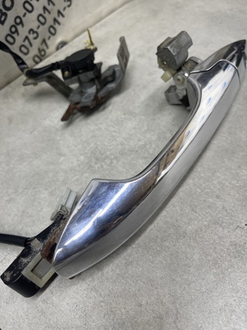 Ручка передней двери наружная, левая 72180SEA003 HONDA