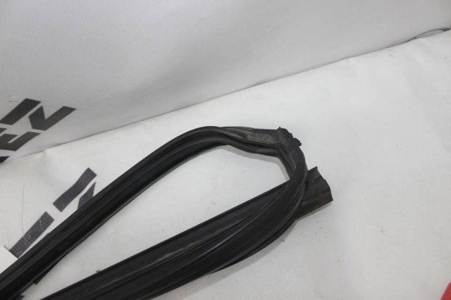 HONDA 72275SWWE11 в наличии Тернополь