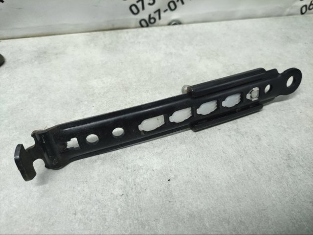 TOYOTA 7321048090A0 Ремень безопасности передний правый в наличии Житомир
