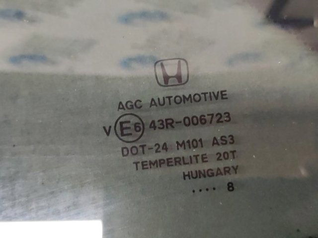 Форточка двери треугольник, задней, левой 73561SWWE01 HONDA