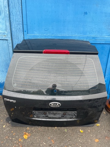 Дверь 5 737001H500 HYUNDAI