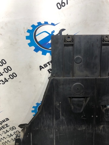 RENAULT 758900007R Защита двигателя в наличии Ужгород