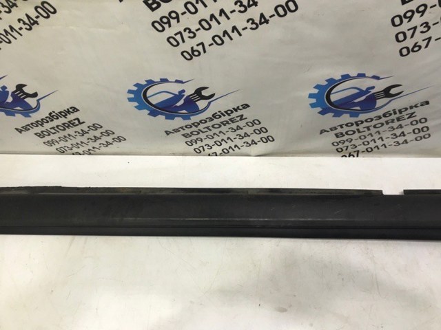 76851CG000 NISSAN Накладка (молдинг) порога наружная левая купить в Ирпень