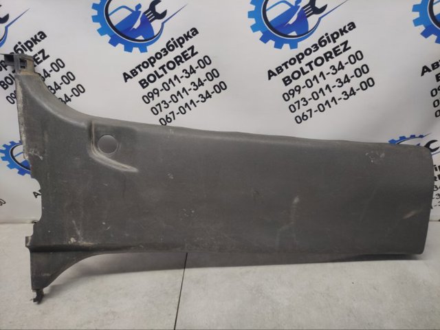 Обшивка стойки кузова внутренняя, средняя нижняя правая 76915EB302 NISSAN