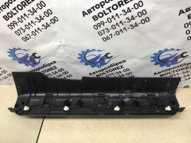 76952JG00A NISSAN Накладка дверного порога внутренняя передняя левая купить в Харьков
